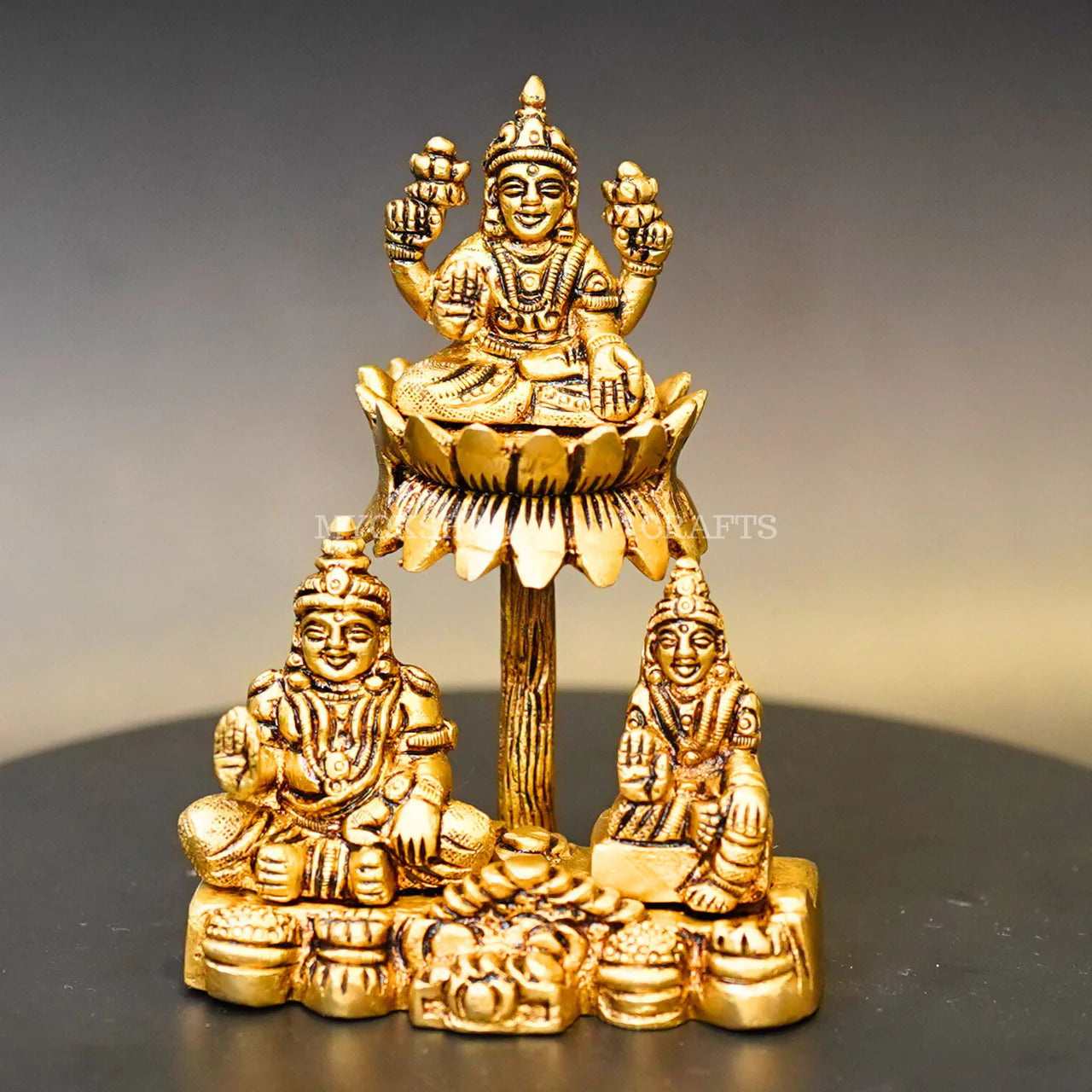 Brass Lakshmi with Kubera & Reddhi Idol Mytrendzcart