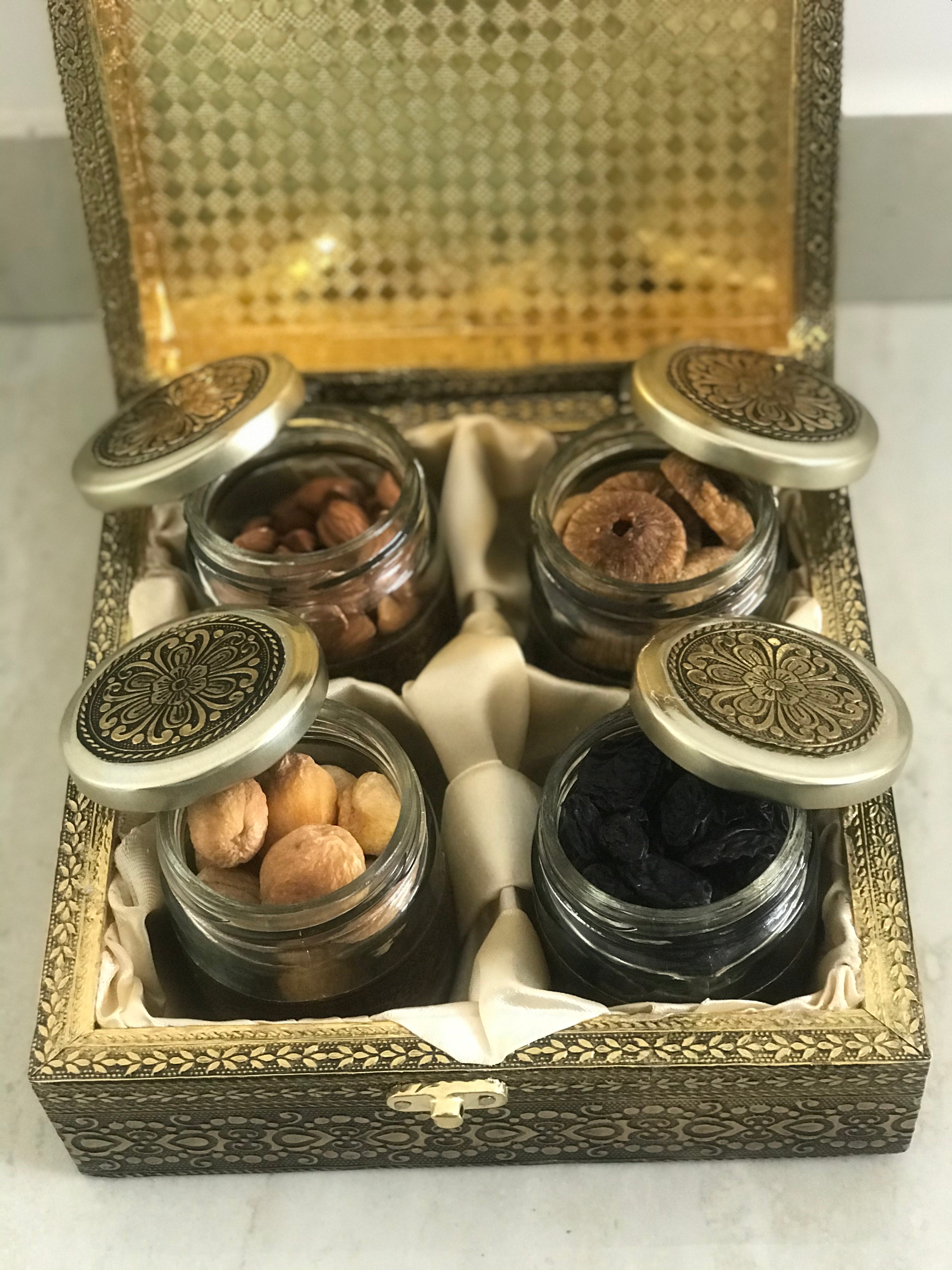 SK Mithaii Assorted Dry Fruit Gift Box | Almond | Figs | Apricot | Black Resins | 4 Jars - Mytrendzcart