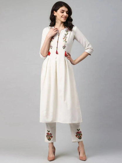 Yufta Women Off-White Yoke Design Kurta with Trouser -M Mytrendzcart