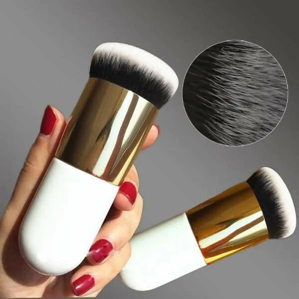 Favon Pack of 1 Foundation Cum Blush Brush and 1 Blender Puff -Combo Mytrendzcart