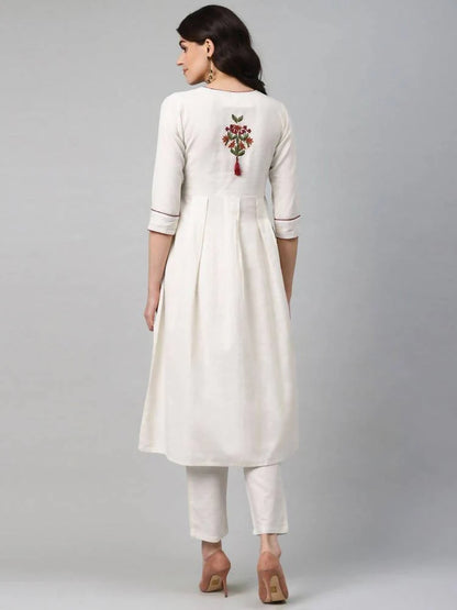 Yufta Women Off-White Yoke Design Kurta with Trouser -M Mytrendzcart