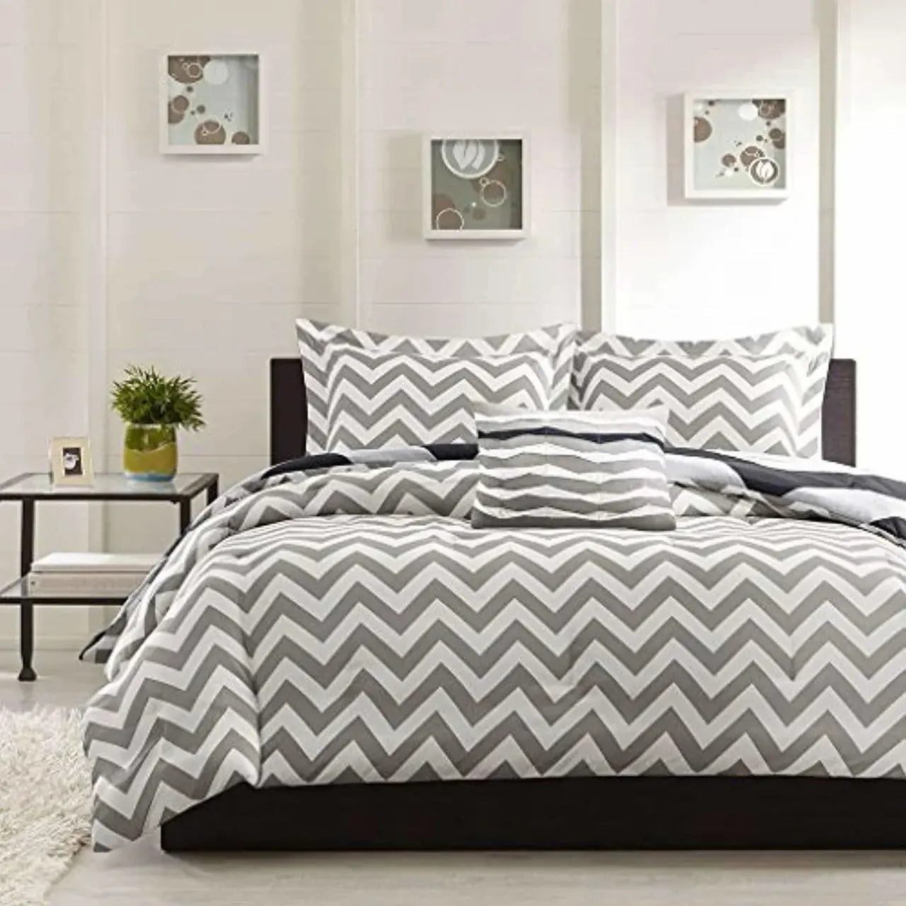 Cotton Double Bedsheet with 2 Pillow Covers - Modern White and Grey - Mytrendzcart