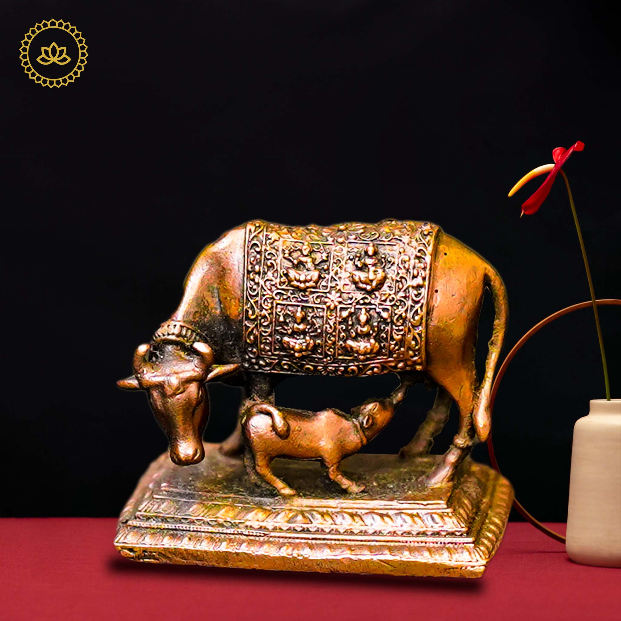 Copper Kamadhenu with Calf - Mytrendzcart