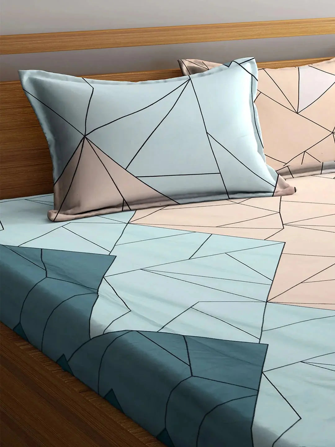 KLOTTHE Blue & Pink Geometric 300 TC King Fitted Bedsheet With 2 Pillow Covers -Double King - Mytrendzcart