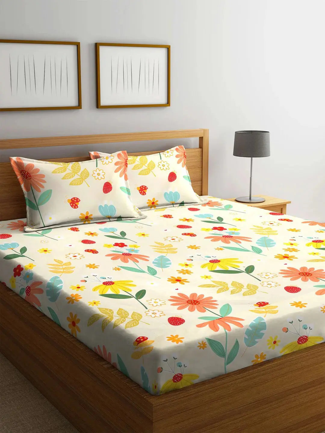 KLOTTHE White & Yellow Printed 300 TC Double King Fitted Bedsheet With 2 Pillow Covers -Double King - Mytrendzcart