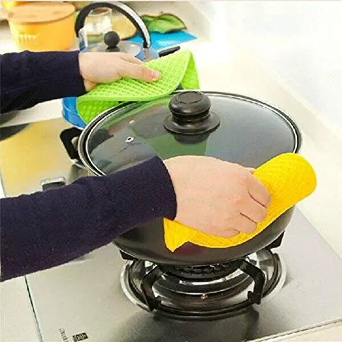 Store2508 (Pack of 5) Heat Resistant Silicone Mats for Kitchen. - Mytrendzcart